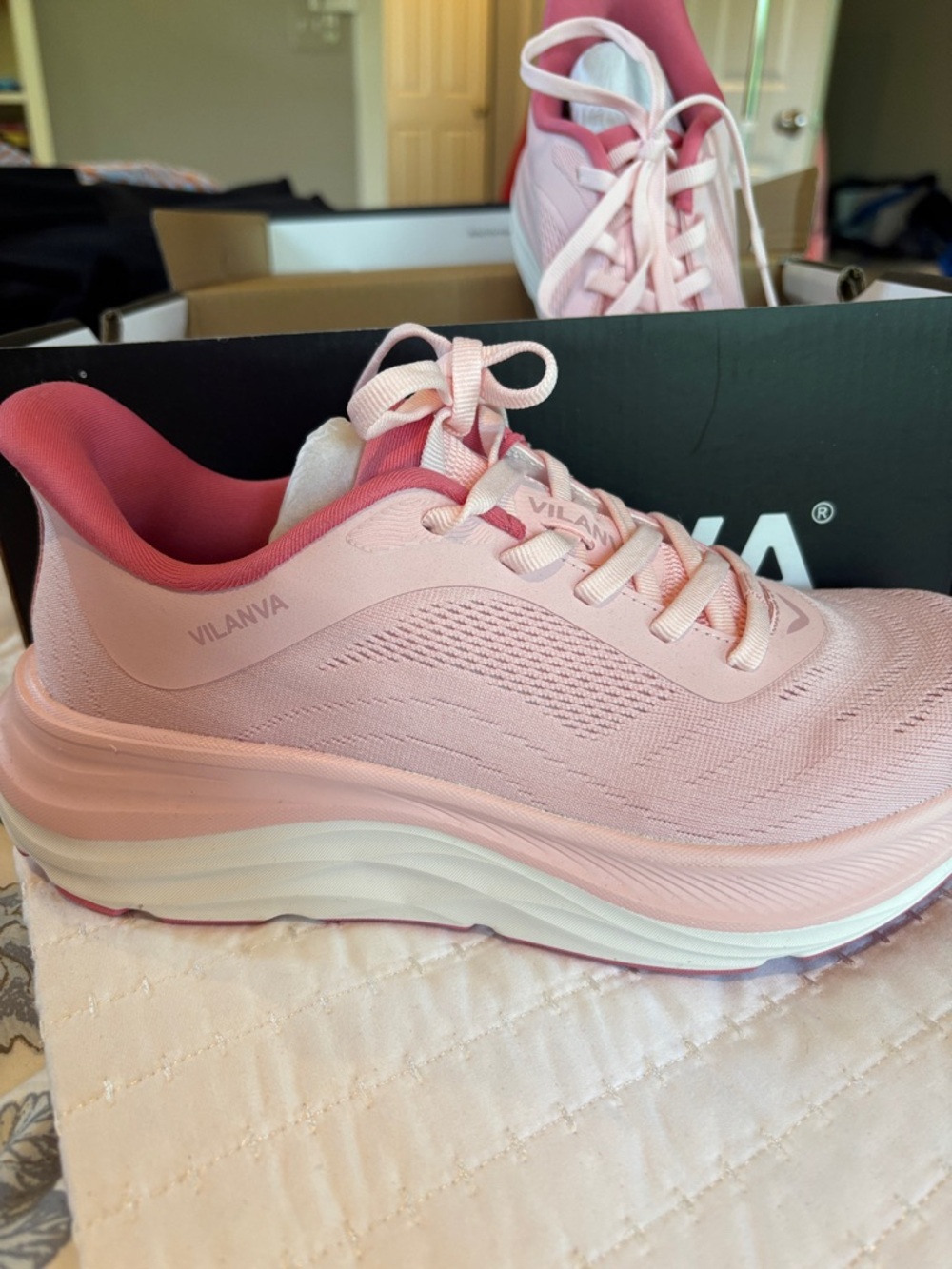 Vilanva Women's Pink Athletic Running Sneakers - Picture 5 of 7